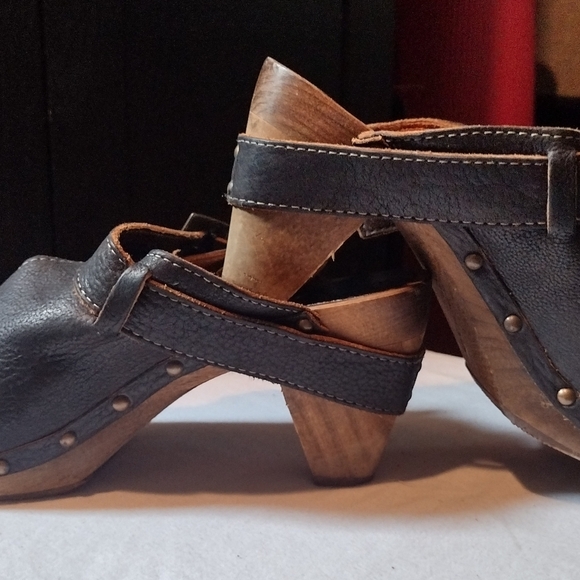 Sanita clog mules - Picture 2 of 10